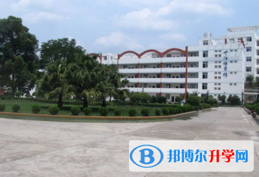 四川省汉源县第一中学2021年学费、收费多少