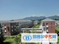 都江堰市第一中学2025年招生代码