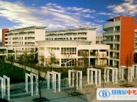 成都市龙泉一中2025年招生办联系电话
