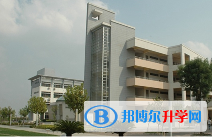 广元2022年中考成绩好可以直升的中专