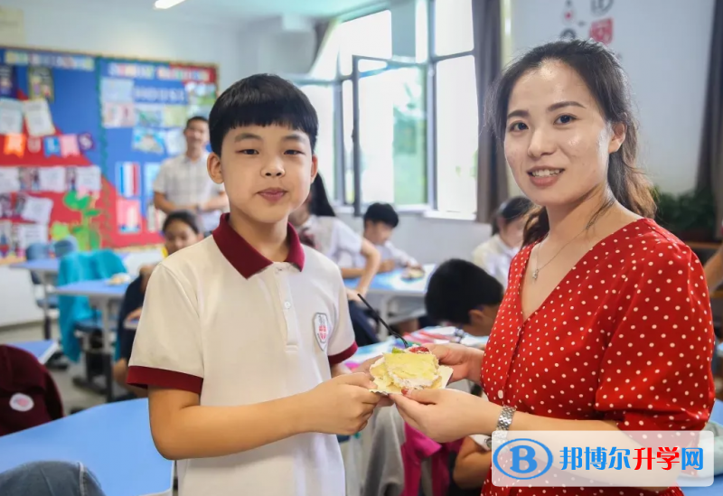 北京芳草外国语学校2023年课程体系