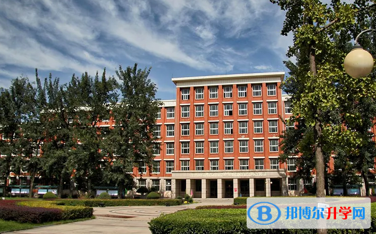  清华附中国际学校2022年课程体系