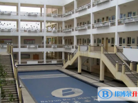 白云区第二中学网站网址主页