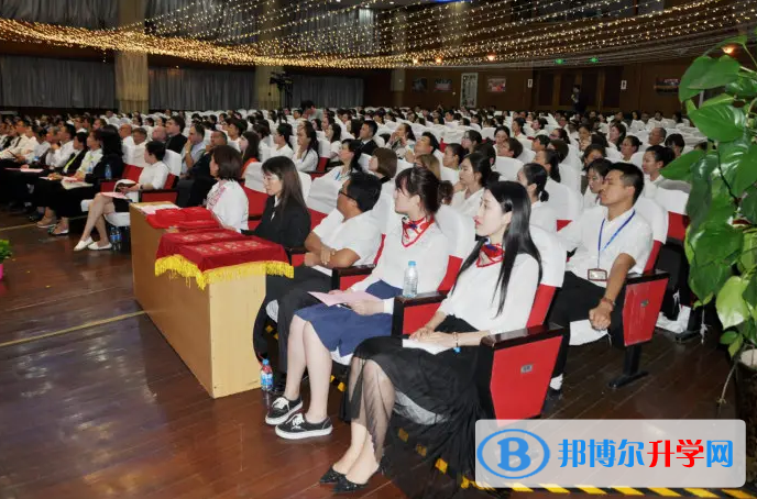  上海金苹果双语学校2023年招生政策