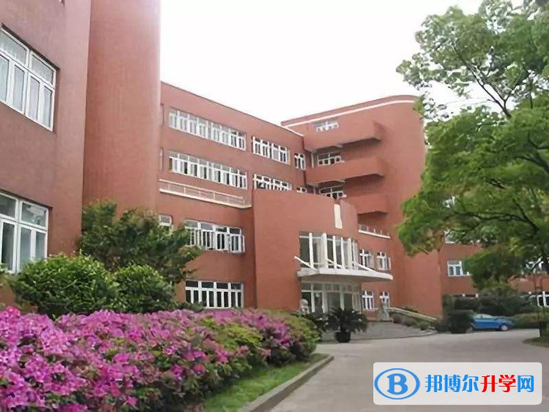上海新虹桥中学国际部2023年报名时间