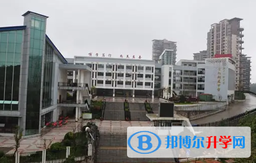 龙陵县第一完全中学2022年招生录取分数线