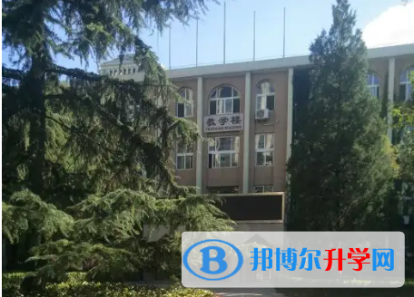 北京第八十中学2023年招生办联系电话 
