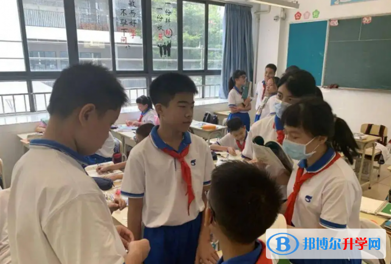 广州第六中学国际班2023年课程体系