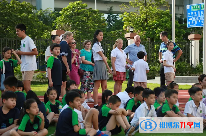 深圳道尔顿新华公学