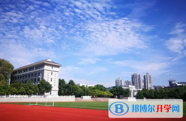 2022贵阳市白云区中考录取分数线（贵阳市白云区中考）