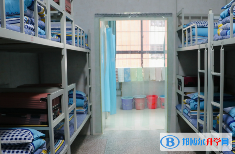重庆市石柱中学校2023年宿舍条件