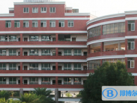 2025乌海中考数学满分是多少？