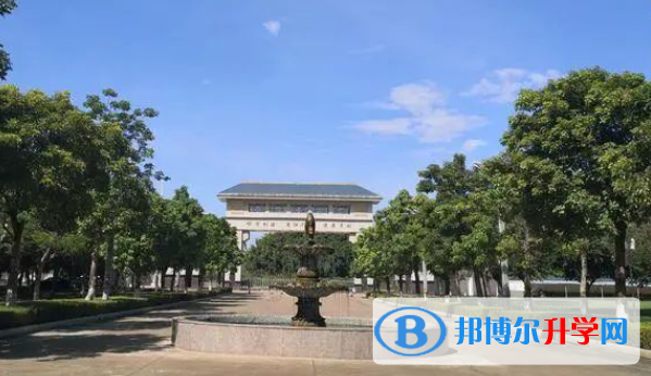 海南师范大学附属中学2023年招生计划 