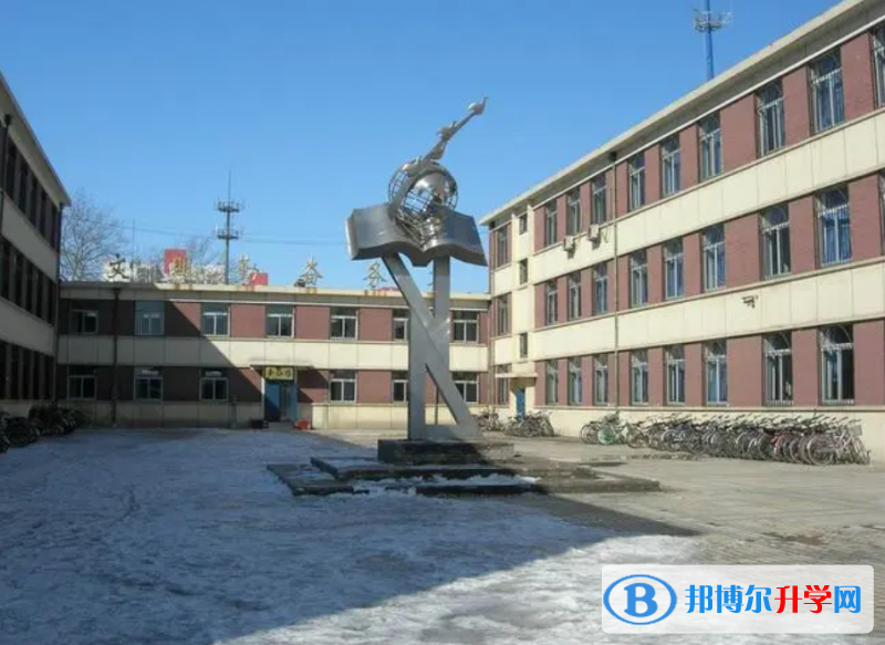 唐山市第十中学地址，乘车路线