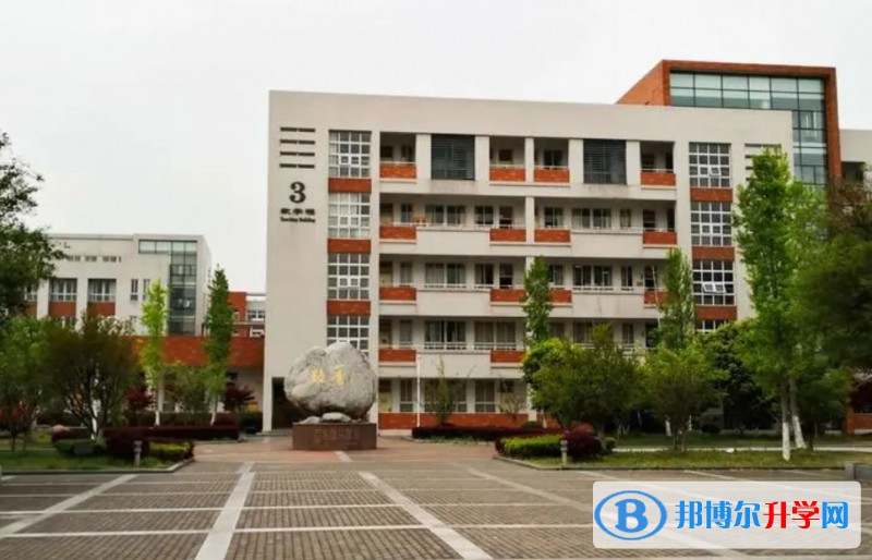 张家港市沙洲中学怎么样、好不好