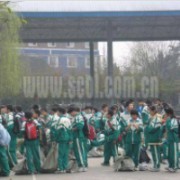 都江堰市光亚学校