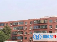 邢台市第八中学地址，乘车路线