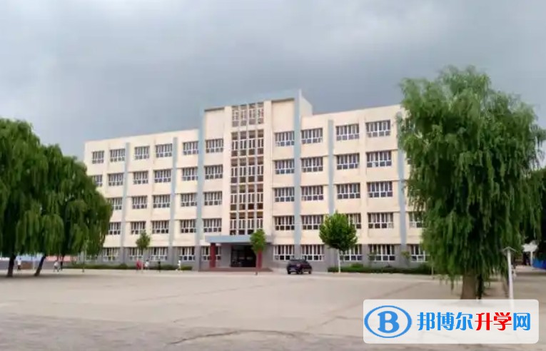 2025易县第二中学多少钱(学费明细)