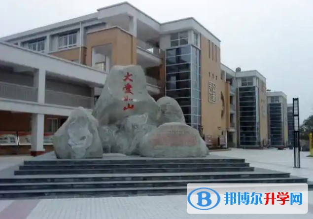 2025八一聚源高中多少钱(学费明细)