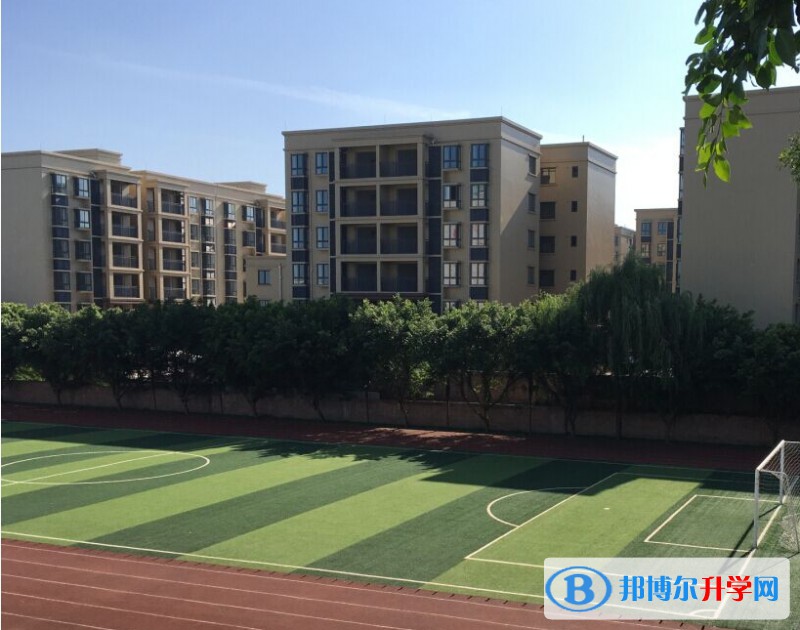 自贡市第二十二中学校地址，乘车路线