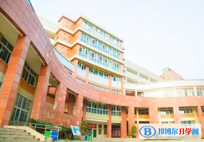 绵阳外国语学校地址，乘车路线