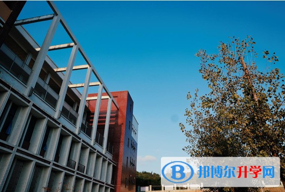 四川省科学城第一中学怎么样、好不好