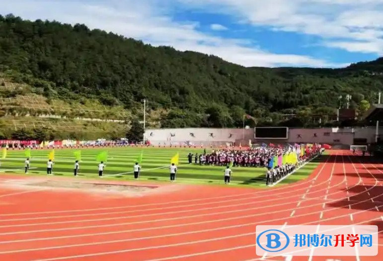 四川省广元市朝天中学地址，乘车路线