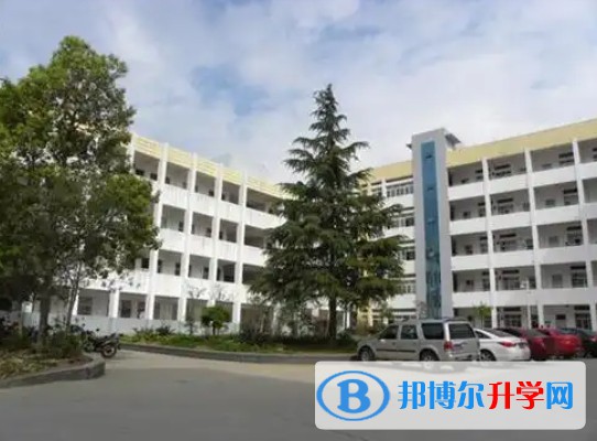 苍溪县五龙中学招生简章2025年